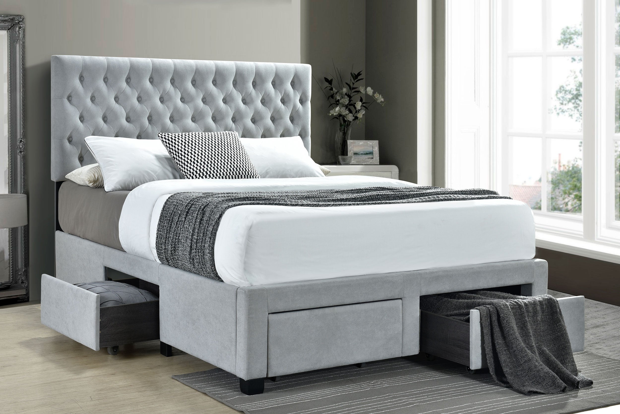 Soledad Panel Platform Storage Bed