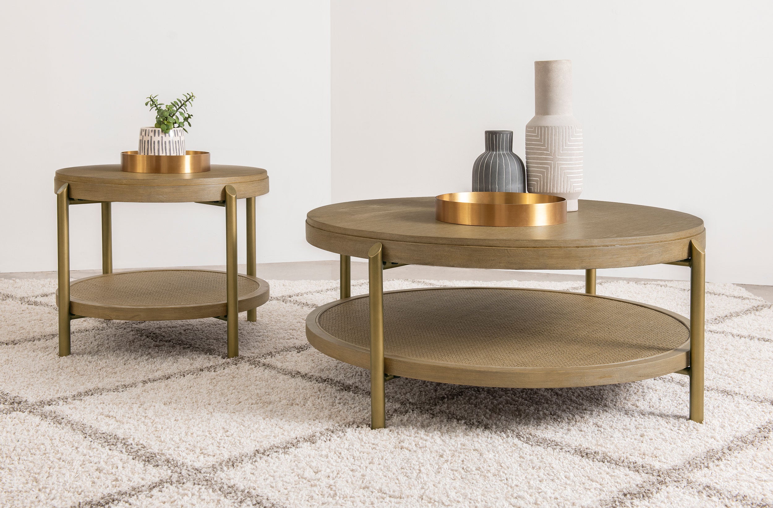Arini Coffee Table Set