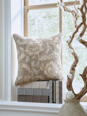 Viveka Pillow (Set of 4)