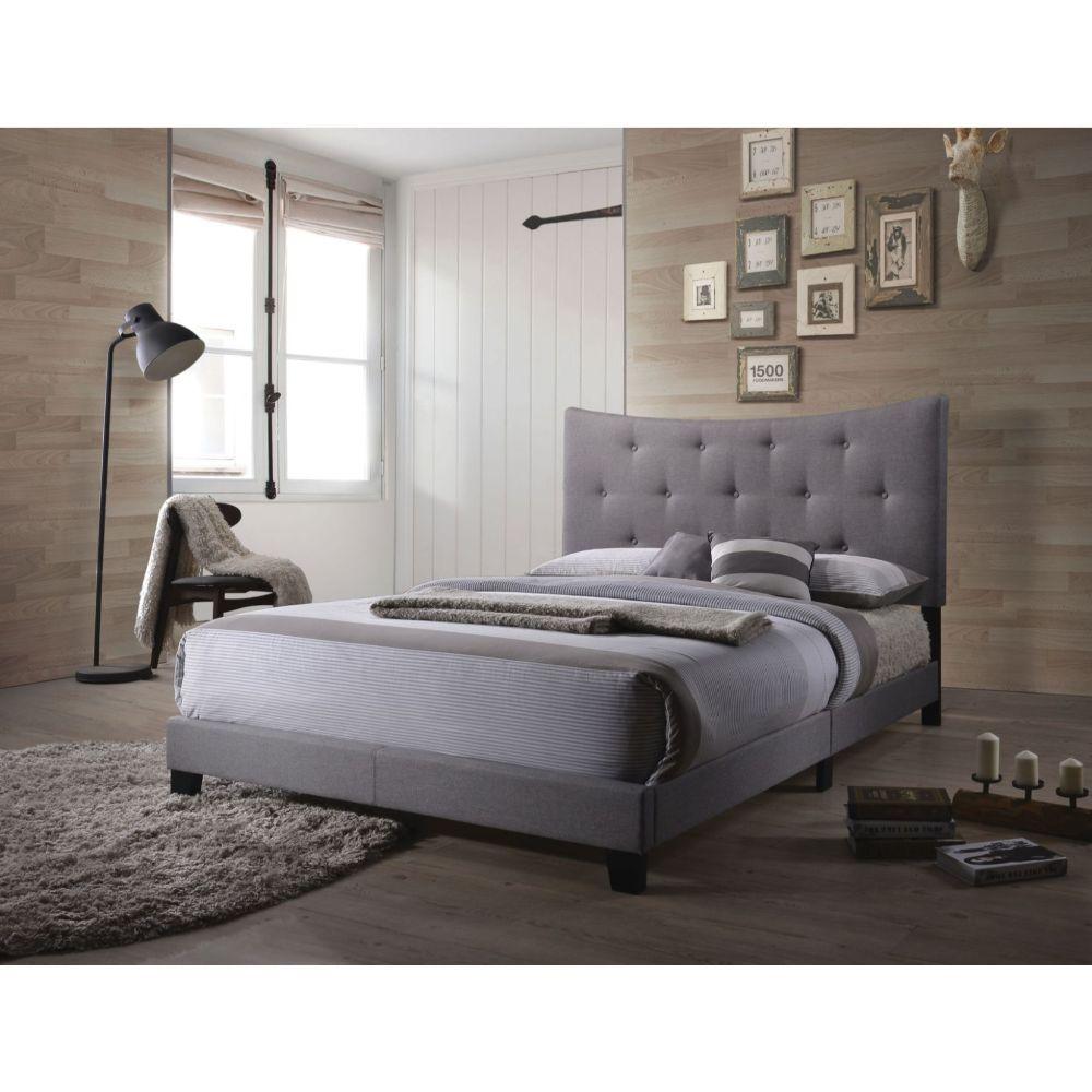 Venacha - Queen Bed - Gray, Dark - 85"