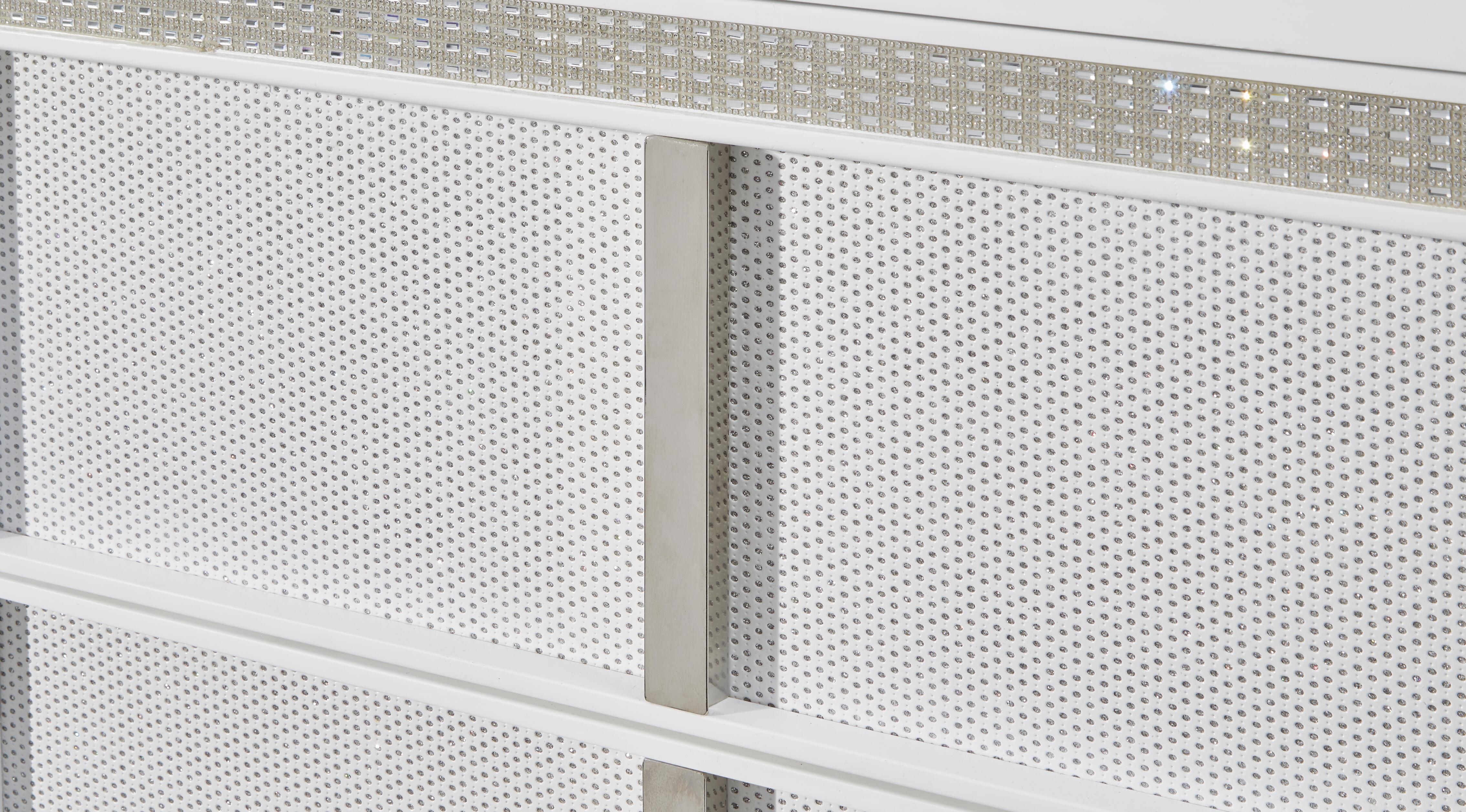 Chalanna Chest of Drawers
