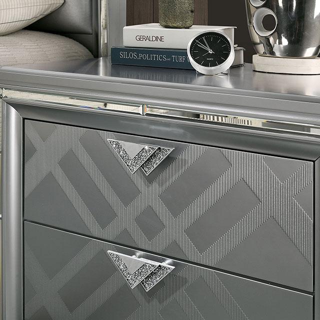 Emmeline Queen Bedroom Set Silver & White